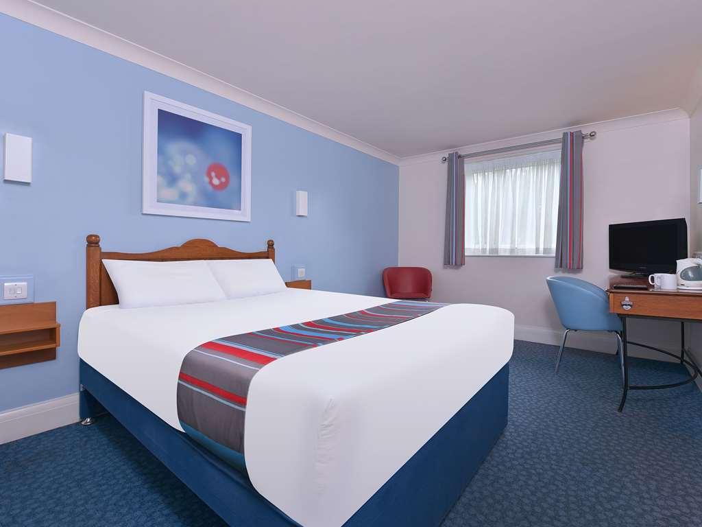 Travelodge Birmingham 킹스윈포드 객실 사진