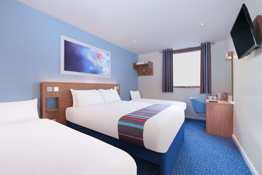 Travelodge Birmingham 킹스윈포드 객실 사진