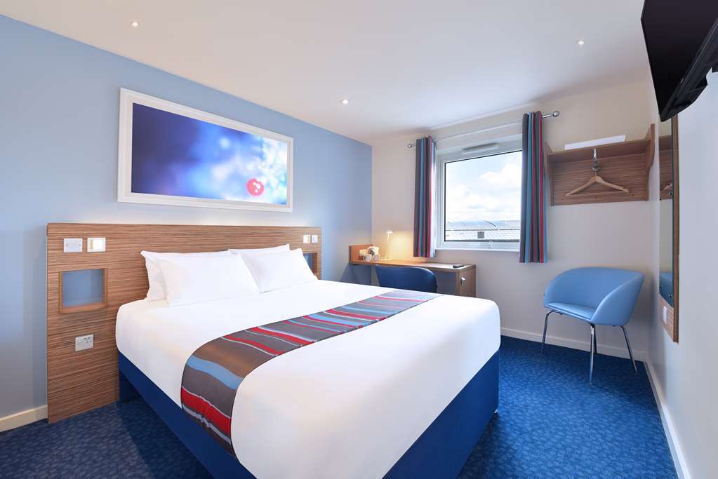 Travelodge Birmingham 킹스윈포드 객실 사진